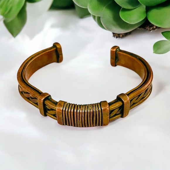 Bold Vintage Solid Copper Cuff Bracelet With Decorative Details - Picture 1 of 8